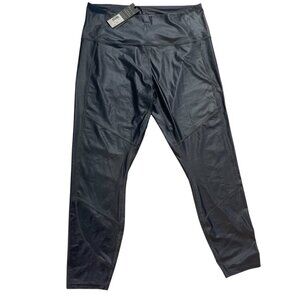 Greyson. Gray sports leggings for women. Size XL. 79% Nylon. Made in China.